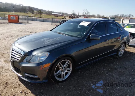 2013 Mercedes-Benz E 350 4Matic z USA, uszkodzony, nr VIN WDDHF8JB4DA727082